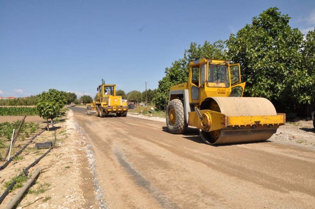 Έρχεται πρόγραμμα για νέους αγροτικούς δρόμους